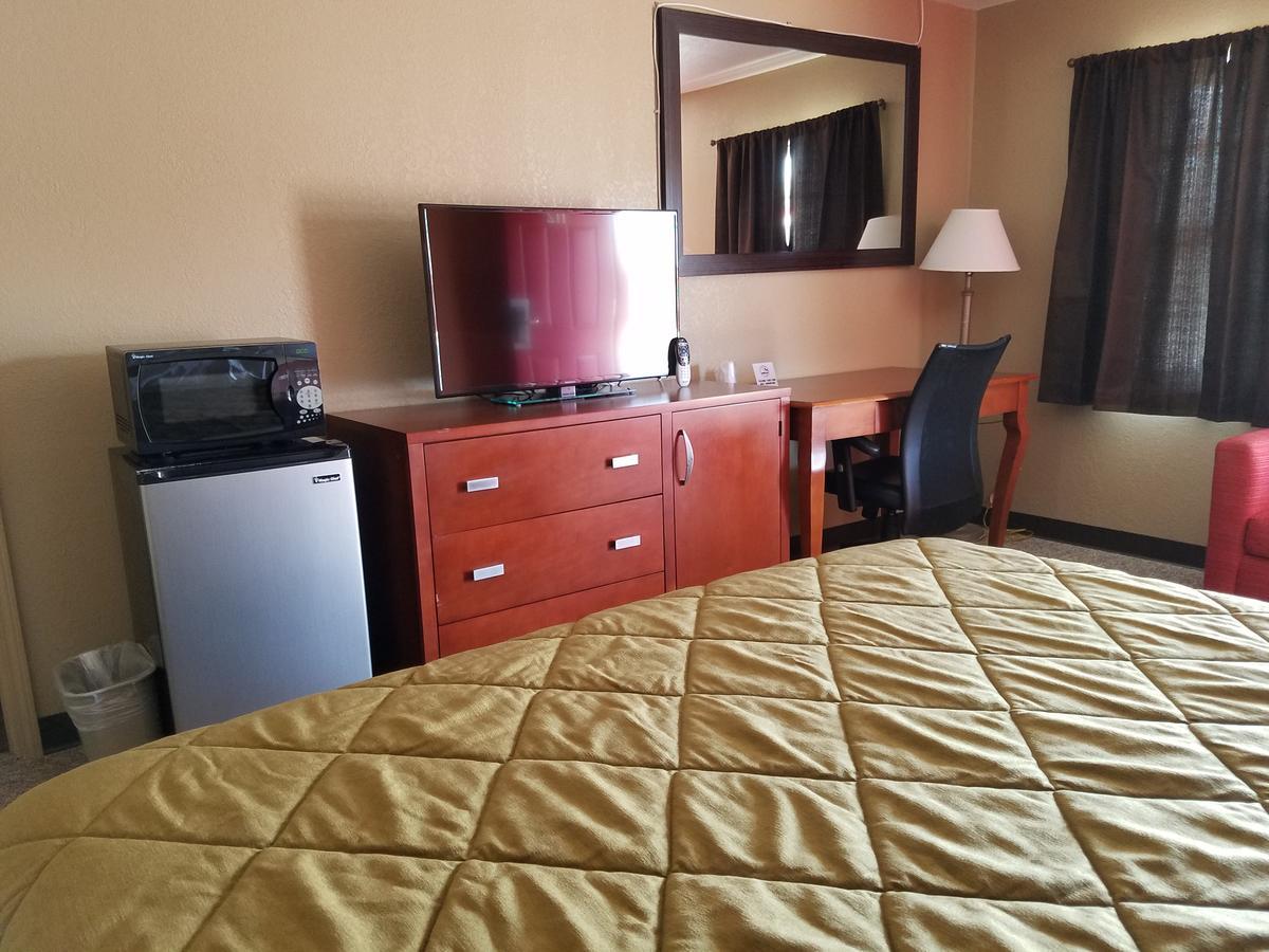 Budget Inn Чікешей Екстер'єр фото